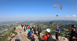 building community through soaring