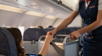 Passagier Schlagt Stewardess